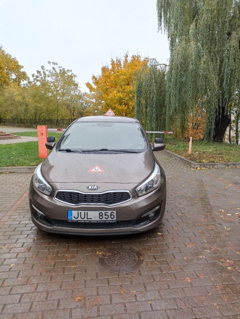 Mūsų naudojami automobiliai